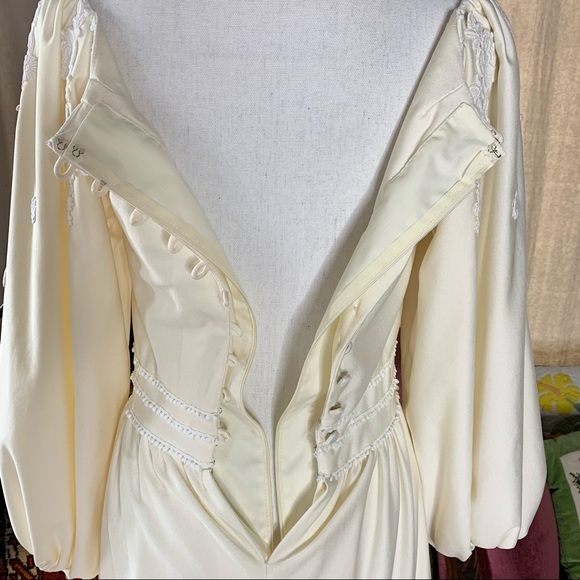 70s Polyester Bridal Gown - Picture 14 of 15